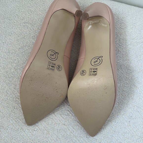 👠🤍Effortless Elegance: Chinese Laundry Nude Pumps - Size 7.5M - Picture 7 of 8